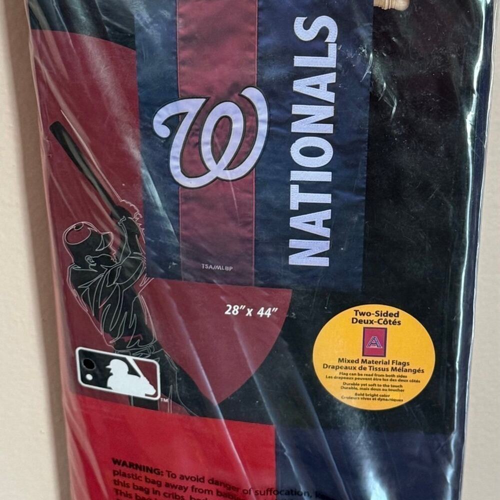 Washington Nationals Team Flag 28x44 NWT